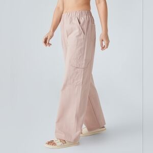 NWT HALARA Straight Leg Multi Pocket Cargo Pants In Blush Pink Size Small